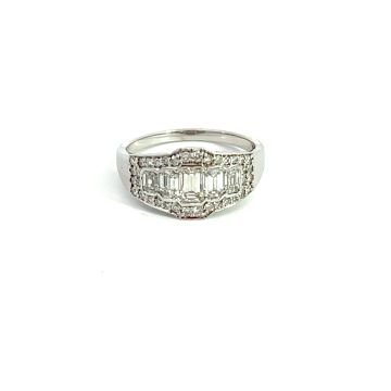 18K White Gold Diamond Ring with 1.18ctw Diamonds