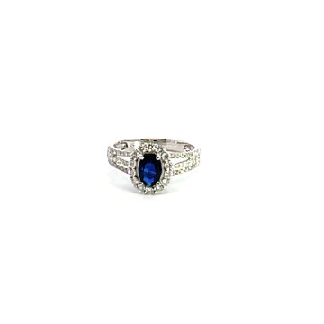 18K White Gold Ring with 0.52ctw Diamonds and 0.85ctw Sapphires