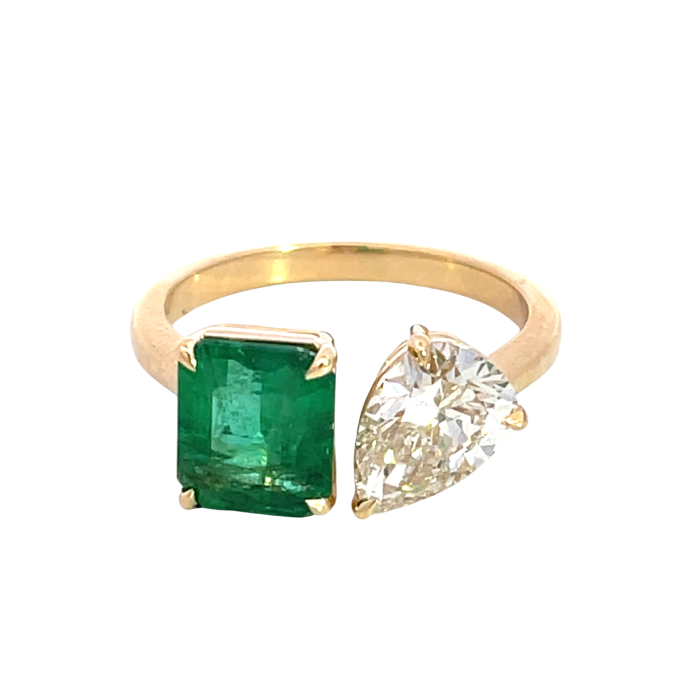 18K Yellow Gold 1.25ctw Diamond Pear and 1.65ctw Emerald 2 stone ring size 6.5 18K Yellow Gold 1.25ctw Diamond Pear and 1.65ctw Emerald 2 stone ring size 6.5